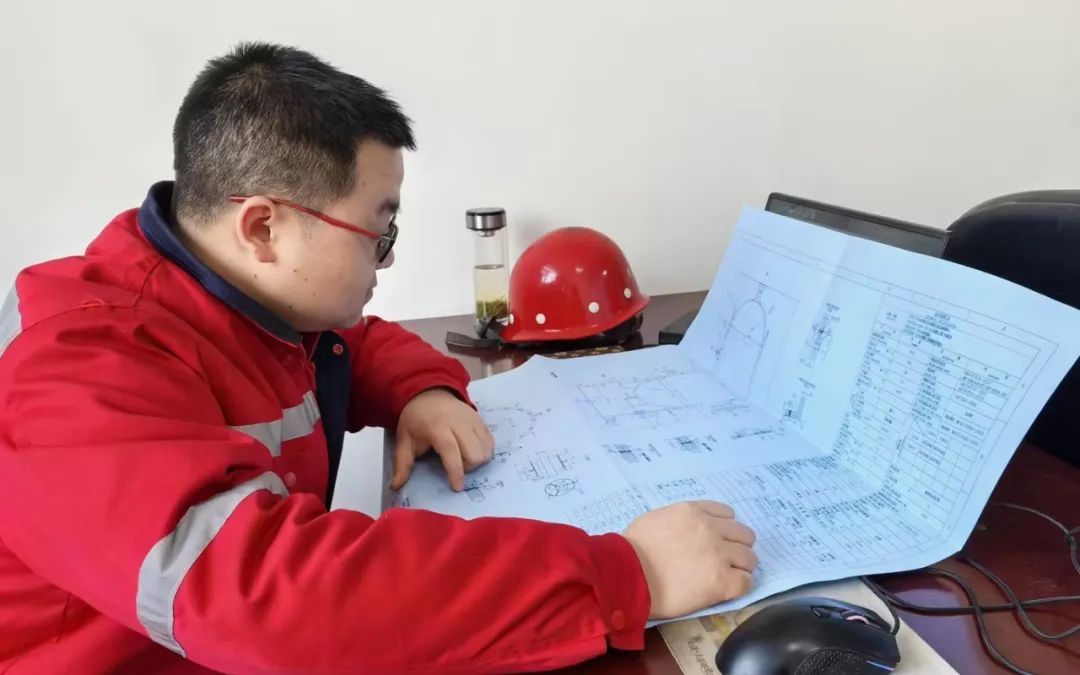 【管理標兵】化機公司黃亞華：扎根一線勤鉆研，履職盡責勇擔當(圖2)